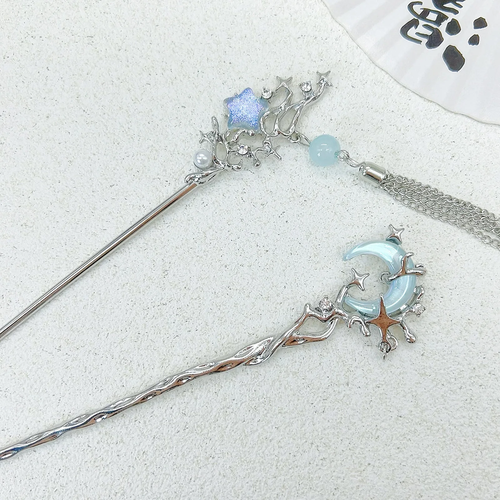 Exquisite Schmuck-Haarnadel Eleganter Glitzer-Stern-Mond-Quasten-Haarstab Langlebige Metall-Haarnadel Trendige Haaraccessoires für Mädchen Image