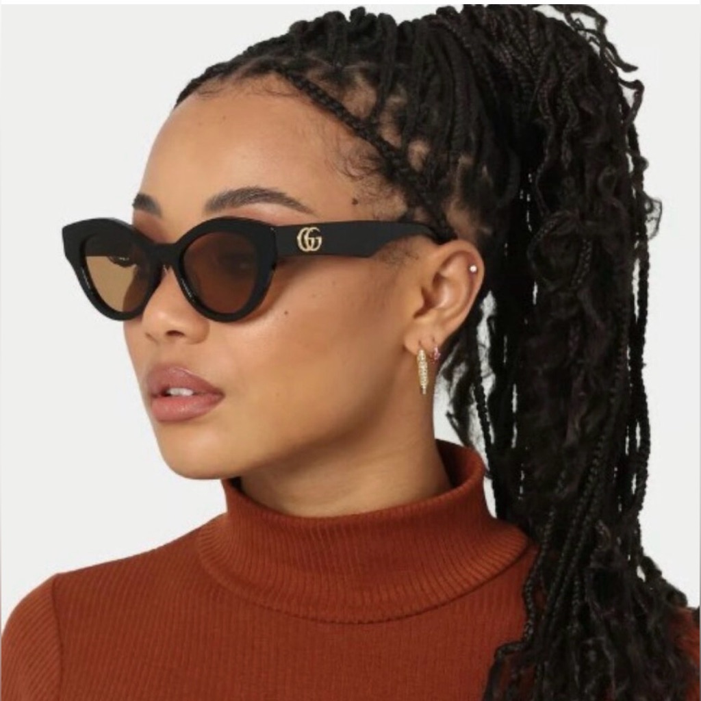 Gucci Accessories | Gucci Black Designer Gg Cat Eye Sunglasses Italy Gg0957s 003 52-19-145 | Color: Black | Size: 52-19-145