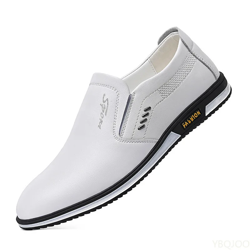 Große Größen Frühling Herbst Neue Business-Büro-Freizeitschuhe für Herren Modische und Vielseitige Flache Slip-On Herrenschuhe