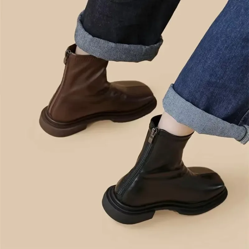 2024 neue Großbritannien Retro Karree Stiefeletten Luxus Mode Chelsea Stiefel Low Heels Plattform Frauen Schuhe Botas De Mujer Zapatos