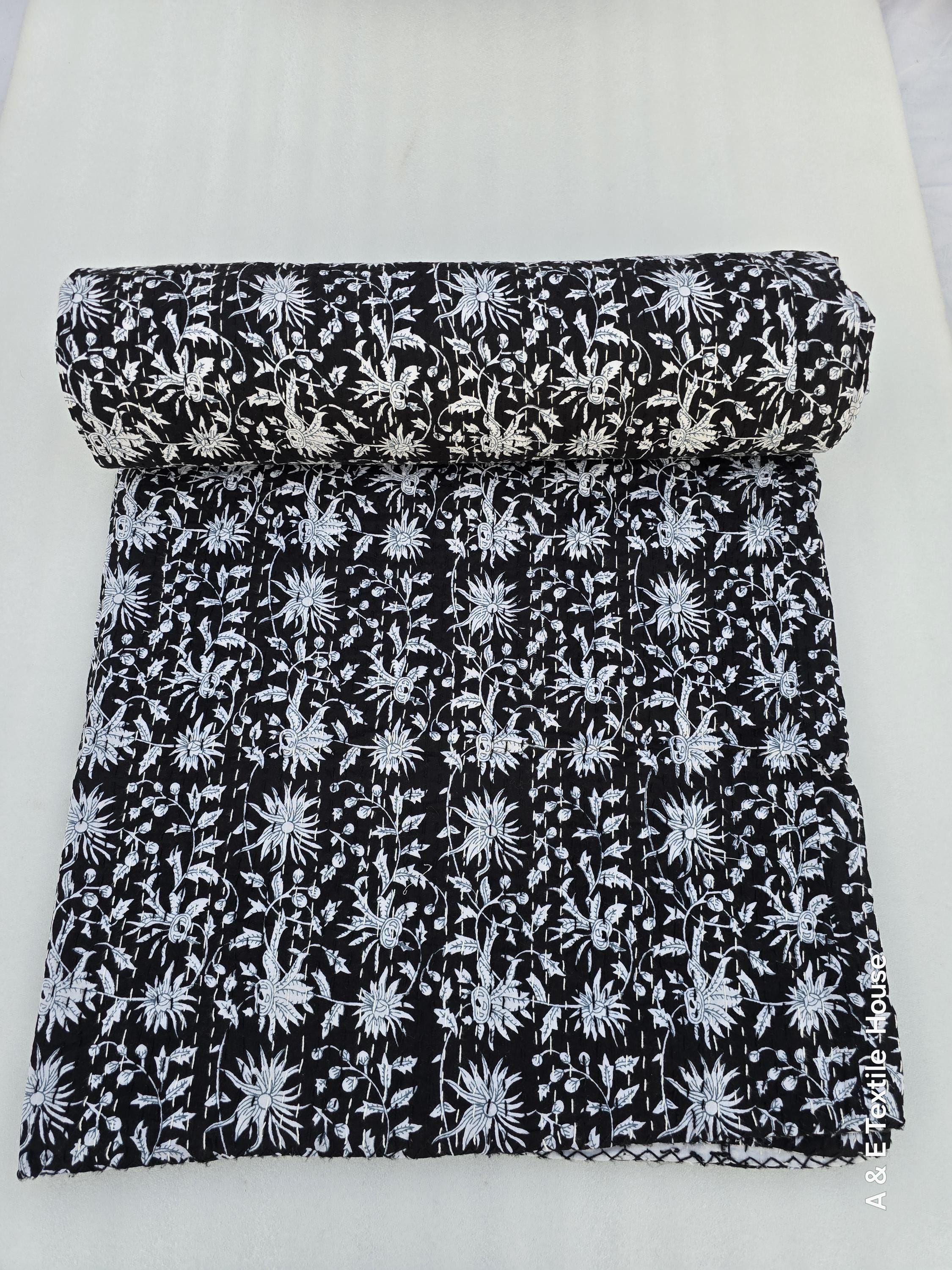 Trapunta Kantha floreale nera, trapunta Kantha stampata a mano, trapunta Kantha indiana, trapunta Kantha in cotone fatta a mano, copridivano