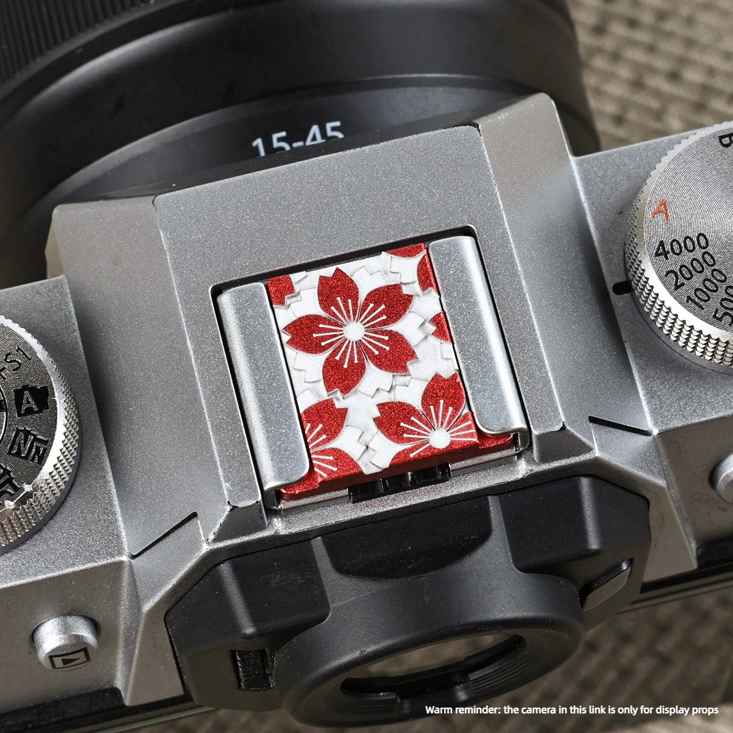 Sakura Metall-Blitzschuhabdeckung Kameradekoration Geeignet für Fuji X100VI XT50 XM5 Nikon ZFC Z30 Z50 Canon EOS R10 Leica Olympus Image