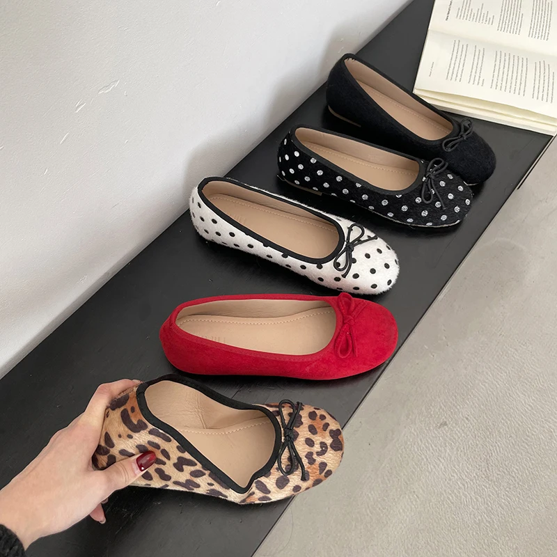 Designer-Ballerinas mit Schmetterlingsknoten für Damen, prägnante Slip-On-Schuhe mit runder Spitze, elegante Mary-Jane-Schuhe mit weicher Sohle für Damen