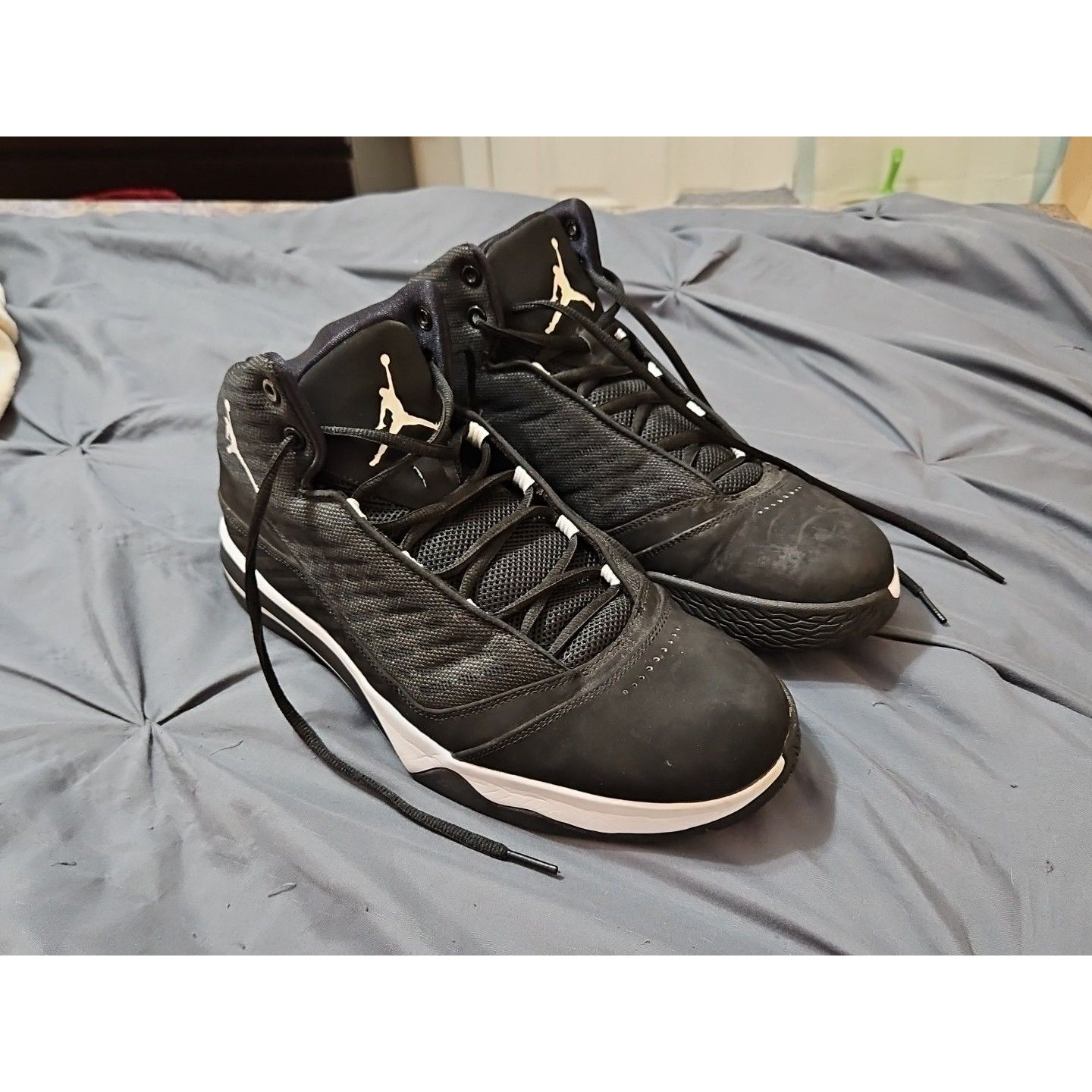 Nike Shoes | Jordan Nike Air Melo B`Mo Mens Basketball Shoes Black Mens Sz 10.5 | Color: Black | Size: 10.5