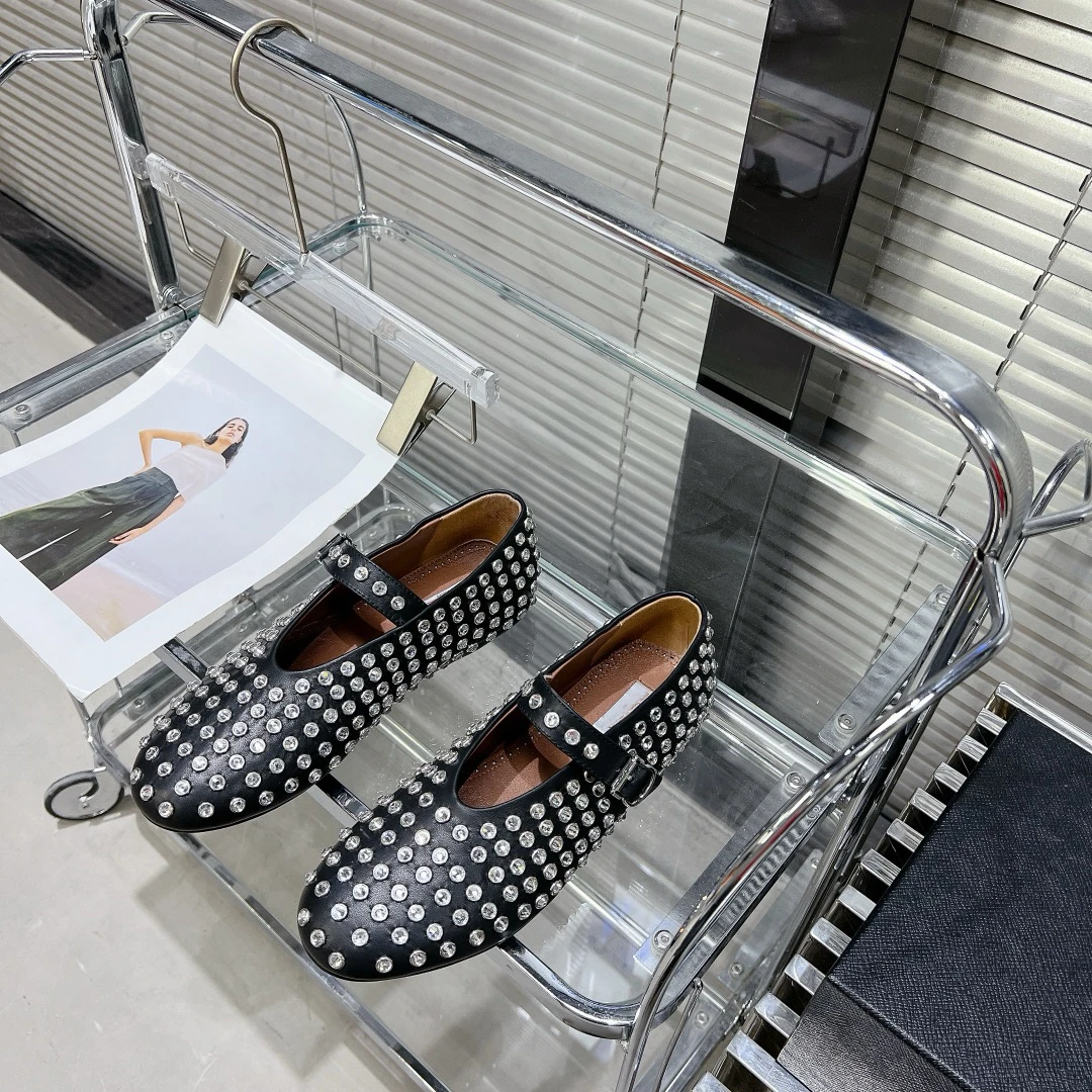 Glitzernde Nieten-Mary-Jane-Schuhe - Damen Metallic-Nieten-Schuhe mit Runder Spitze - Retro Punk Street Style Bequeme Flache Sandalen