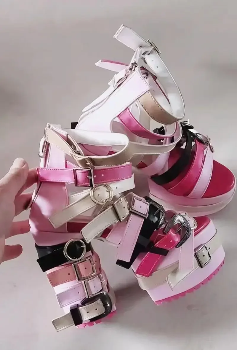 Sexy Stil Runde Kappe Gürtelschnalle Spezielles Design Frauen Sommer Sandalen Klobige High Heels Schnalle Riemen Design Große Größe Schuhe