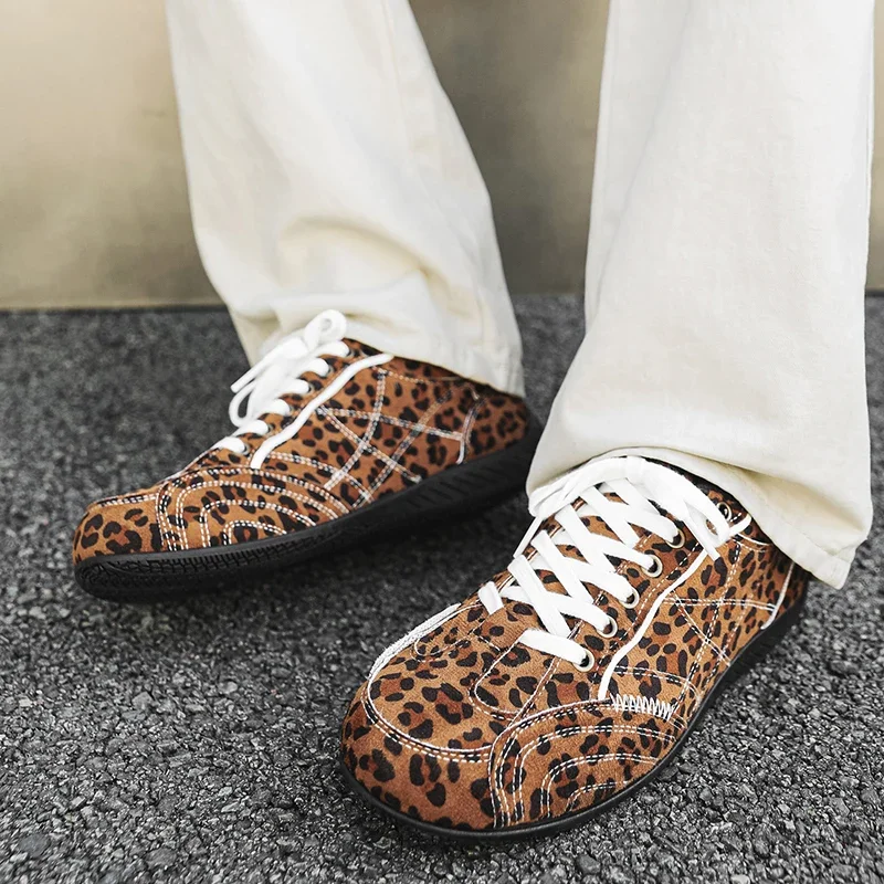 Street Style Leopard Sneakers Herren Designer-Schuhe Bequeme Freizeitschuhe Herren Low-Cut Herren-Sportschuhe zapatillas de hombre