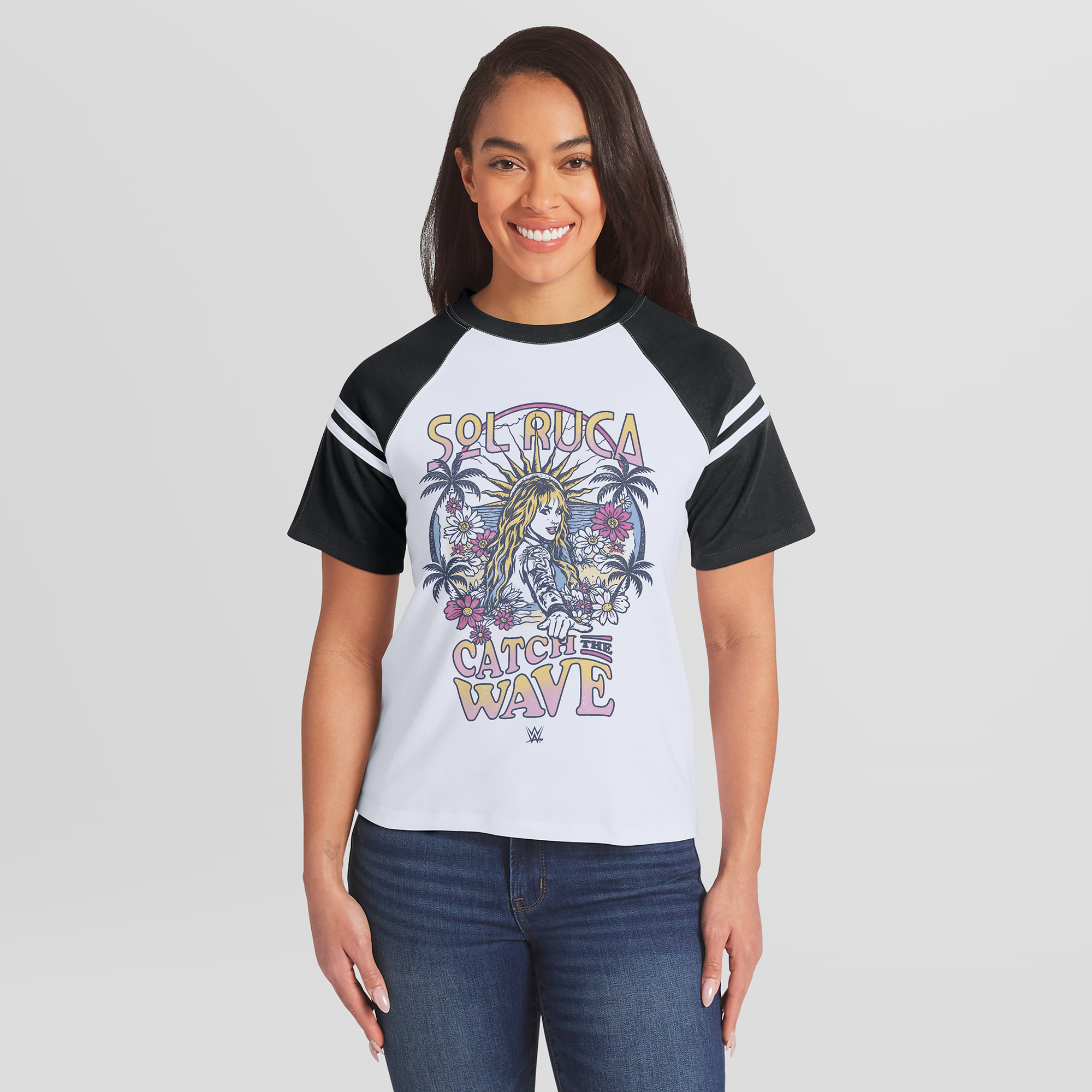 Damen-T-Shirt „Sol Ruca Ride The Wave“ von Women's WEAR by Erin Andrews, weiß, mit Raglan- und Streifenmuster