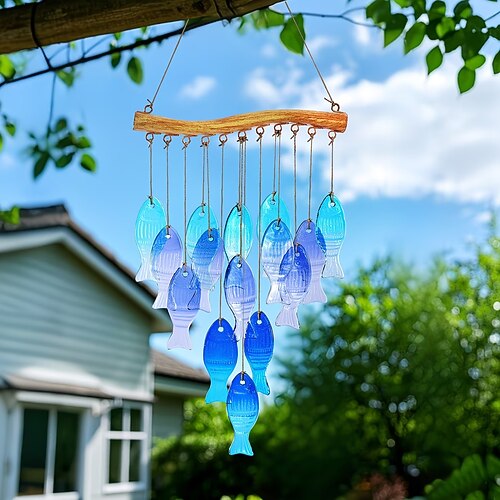 Handgefertigtes Windspiel aus blauem Glas in Fischform – große Hängedekoration für drinnen und draußen, mit leuchtenden, kugelförmigen Fischen, kein Stromanschluss erforderlich, geeignet für Gärten, Image
