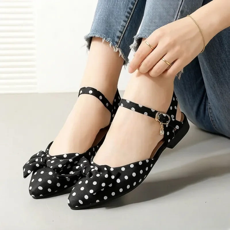 Bequeme Slingback-Pumps für Damen, Schuhe mit spitzer Zehenpartie und Schleifenakzent, vielseitig einsetzbar für den Alltag, Partys und Hochzeiten.