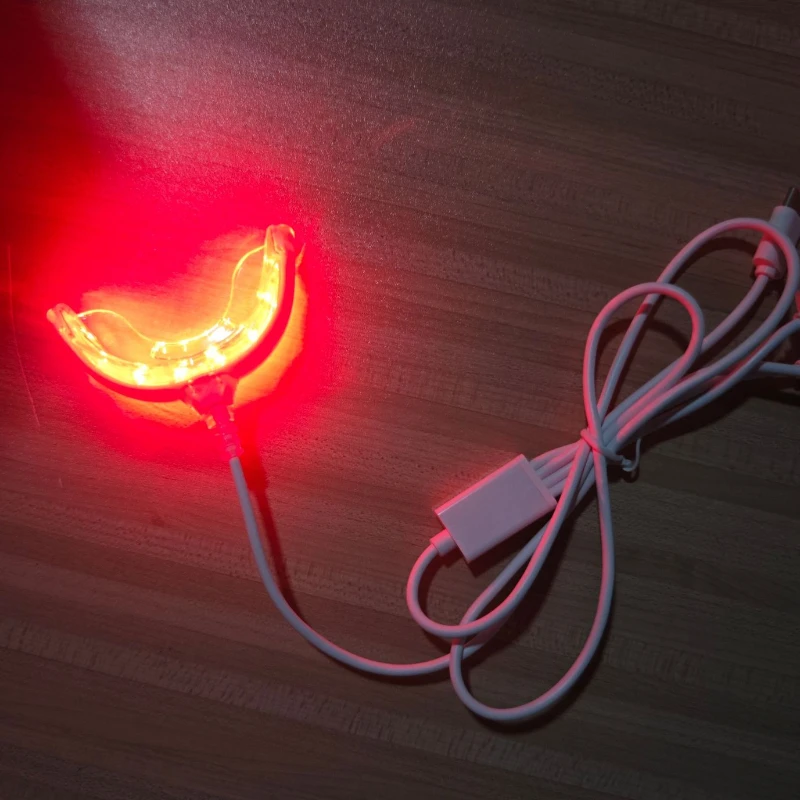 Professionelle Mundpflege-Laser-Rotlichttherapie zur Linderung schneller Zahnschmerzen und Zahnfleischbeschwerden Image