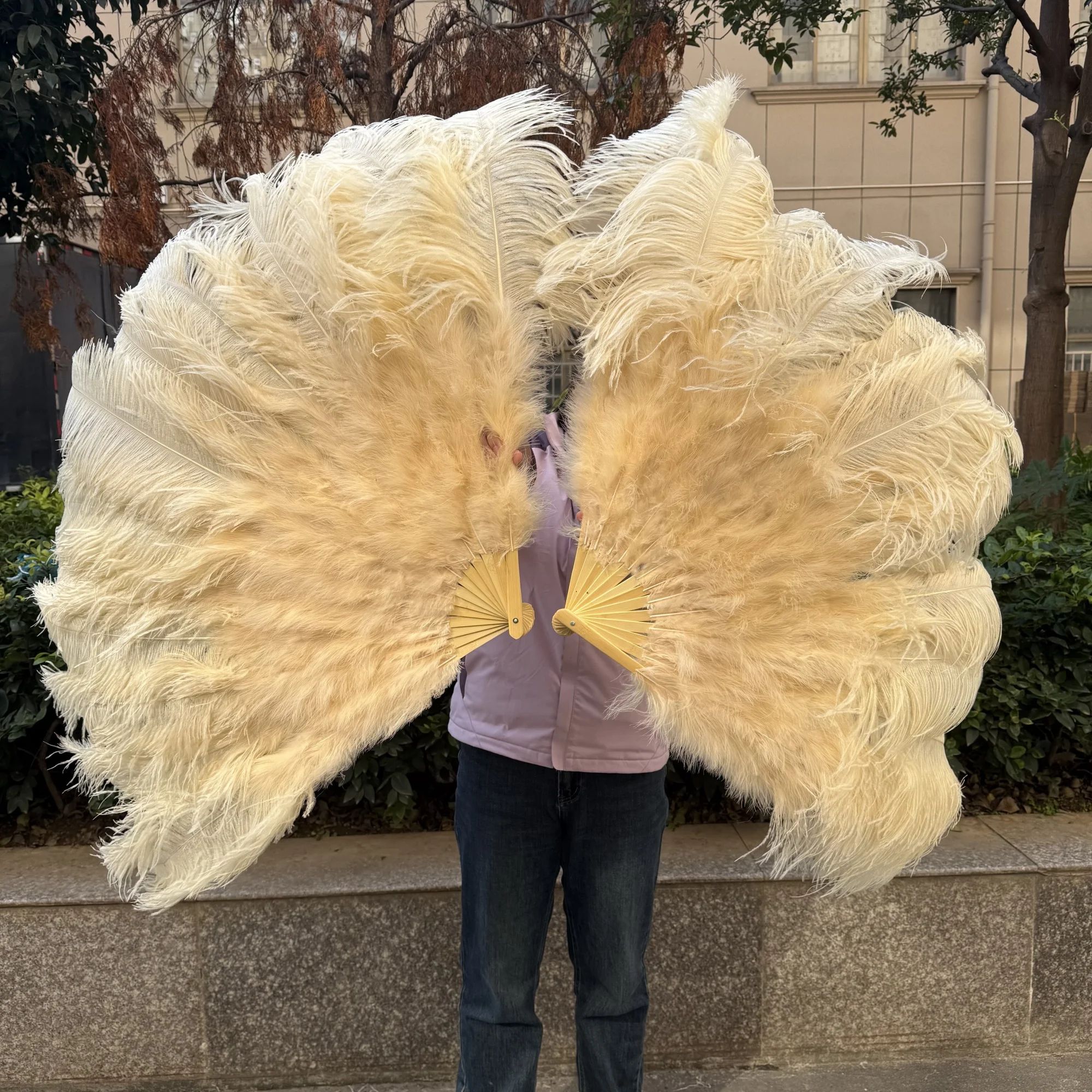 Luxury Ostrich Feather Fan Large Folding Dance Fan For Stage, Carnival & Performance champangne 51.18 In 1 Pc