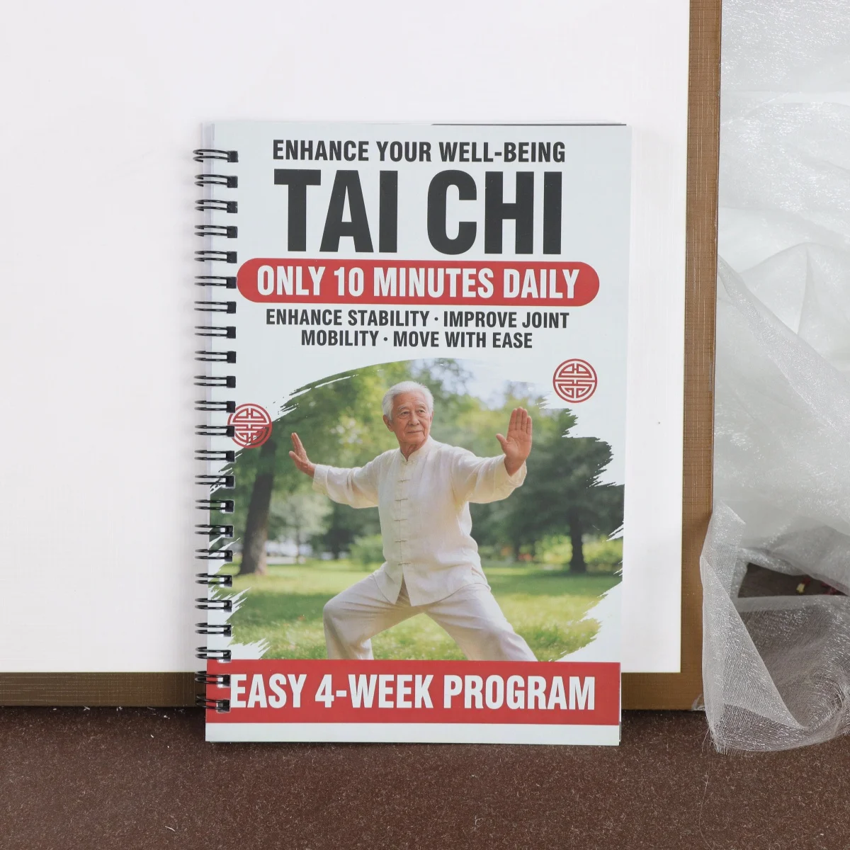 Tai Chi für Senioren: Sanfte 10-Minuten-Übungen mit Illustrationen und Anleitungen zur Vorbeugung von Stürzen, zur Wiederherstellung von Kraft, Balance und Unabhängigkeit Image