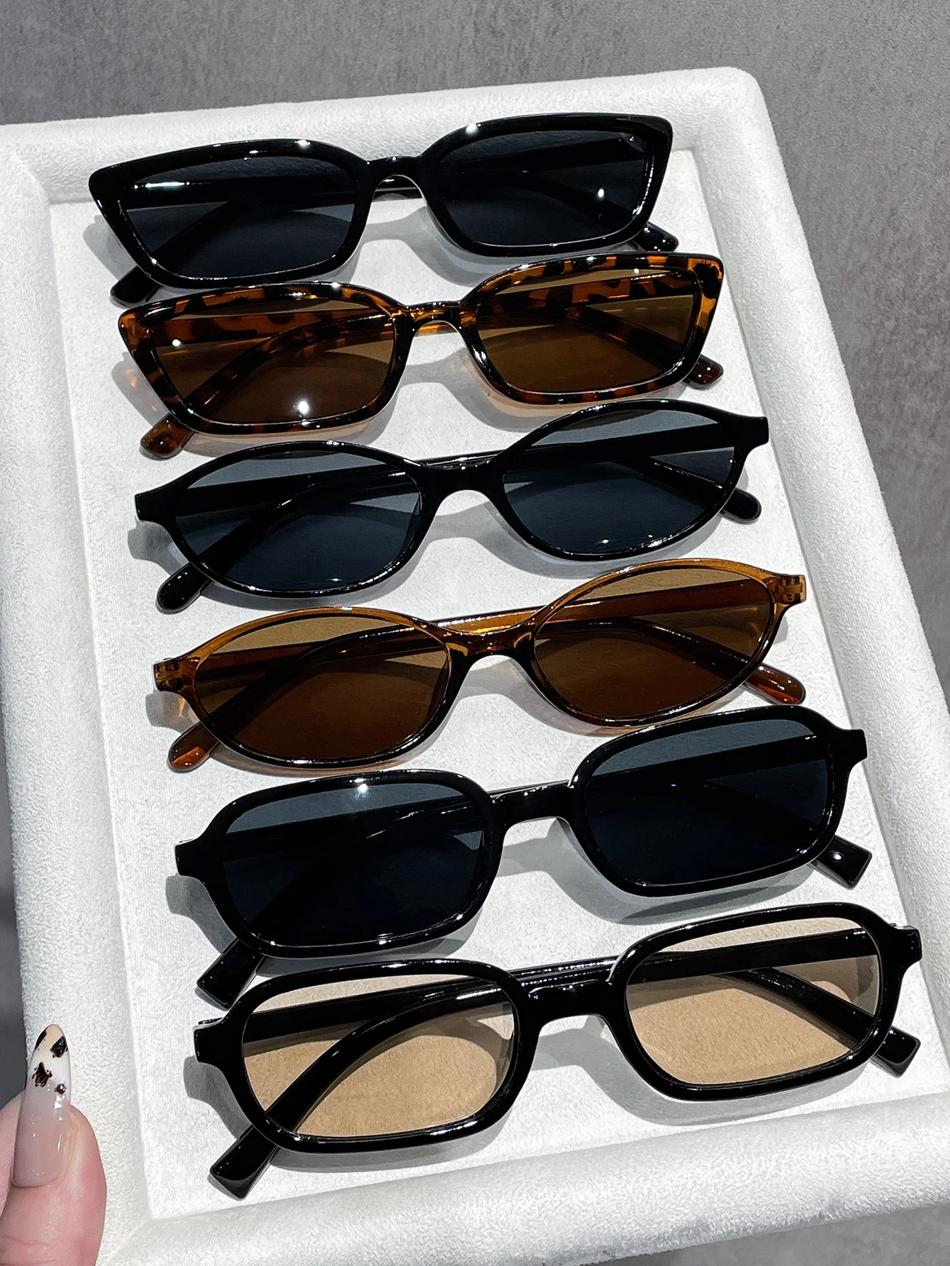 6-teiliges Vielseitiges Sonnenbrillen-Set mit Kleinem Rahmen für Shopping, Reisen, Fotografie, Styling, Sonnenschutz und Radfahren Image