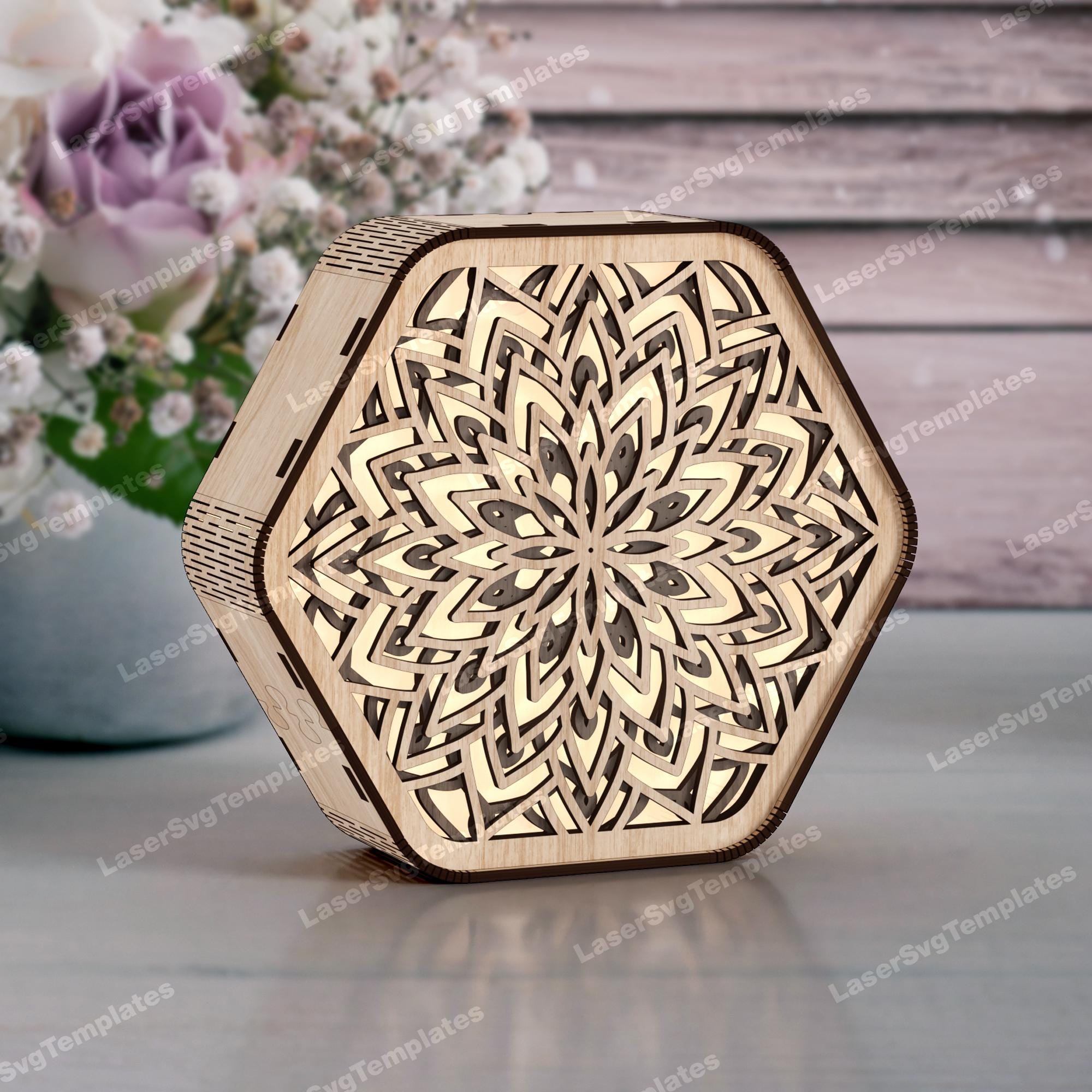 Lampada da notte con mandala esagonale tagliata al laser file SVG Lampada da tavolo esagonale in legno Glowforge SVG Modello DXF per lanterna in legno
