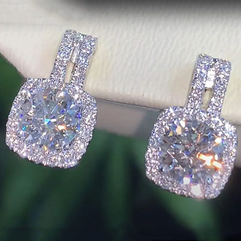 Huitan Mode Silber Farbe CZ Stud Ohrringe für Frauen Bling Bling AAA Weiß Zirkonia Aussage Ohrringe Heißer Verkauf Schmuck Image