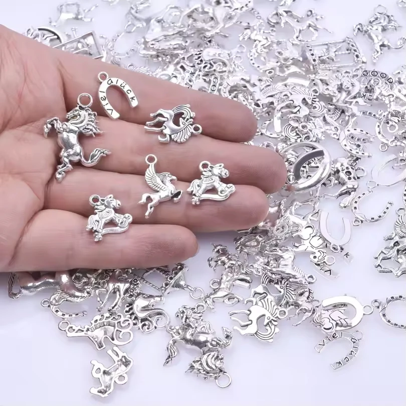 30/50/100 stücke Mischen Hufeisen Charme Pony Anhänger Legierung Pferd Kopf Antike Silber Farbe Zubehör diy Schmuck machen Material