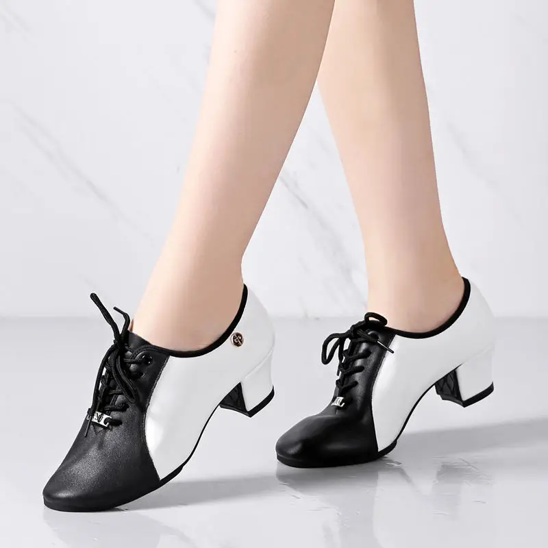 Echtes Leder Tanz Schuhe Erwachsene Weiche Moderne Tanz Schuhe Frauen Platz Schuhe Lehrer Latin Dance Schuh Turnschuhe Ballsaal Tanzen