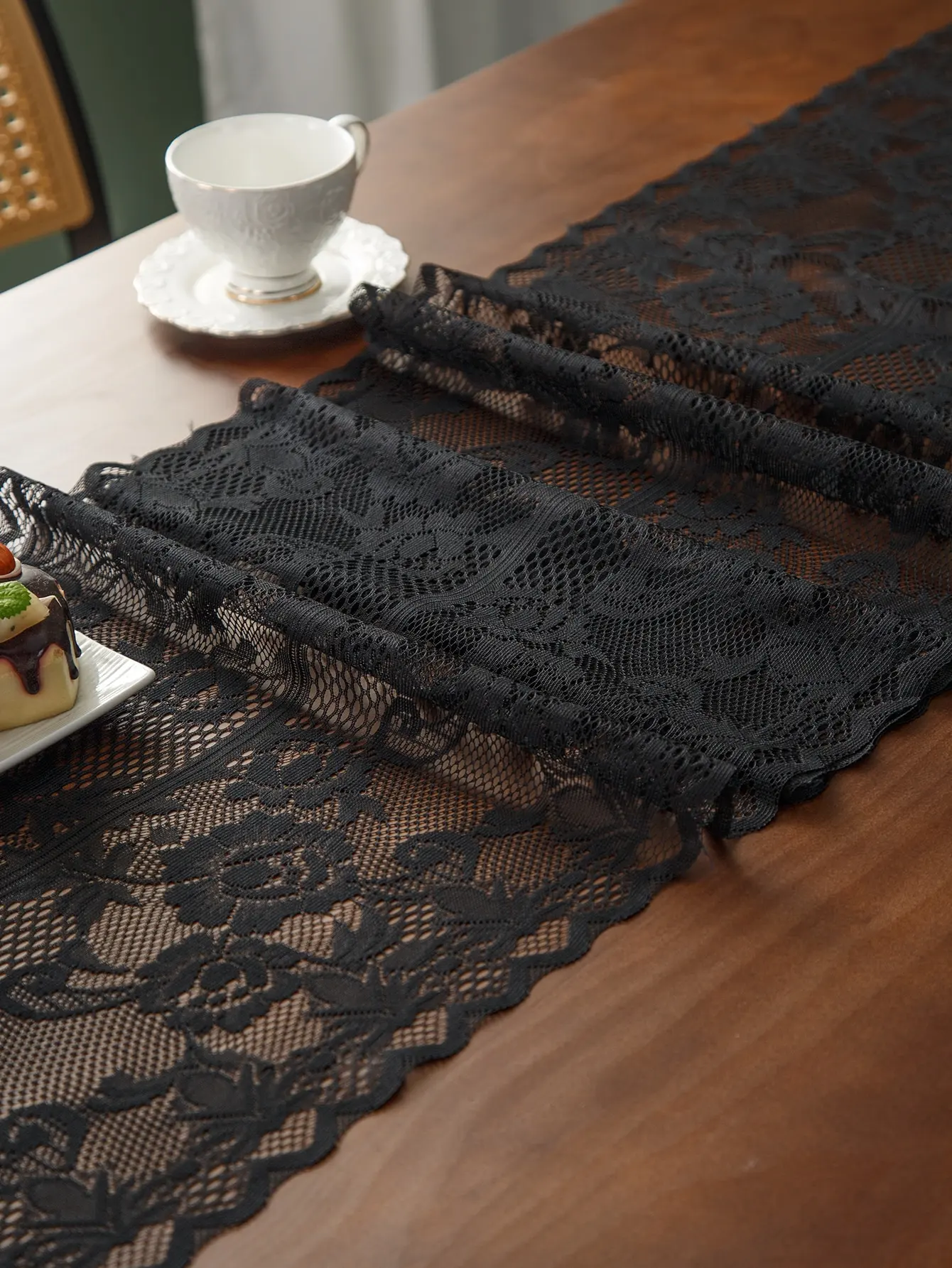 Rose Floral Lace Tischläufer American Vintage Polyester Lace Cutout Tischläufer für Esstisch Couchtisch Image