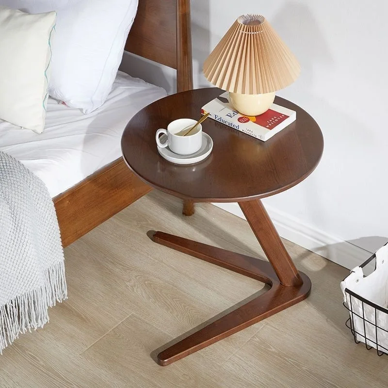 Couchtisch aus massivem Holz, runder Beistelltisch, Sofa, Nachttisch, kleines Wohnzimmer, Hotel, Gästehaus, minimalistische tragbare Klappmöbel