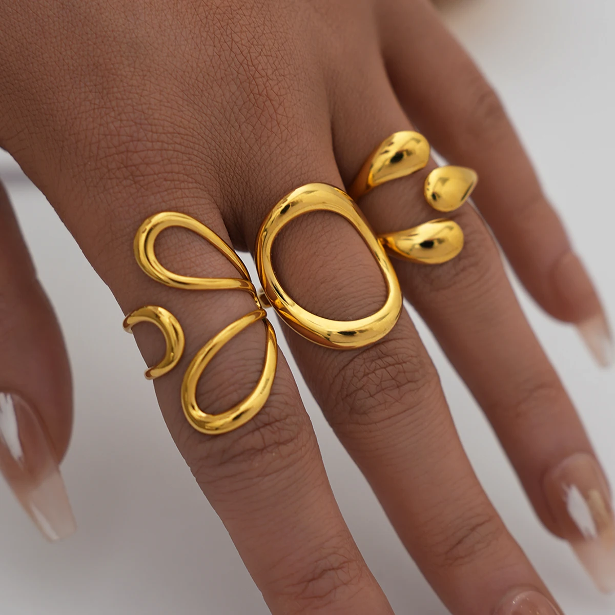 Mode minimalistische große Ringe für Frauen Edelstahl vergoldet wasserdicht Hip-Hop Damen Fingerring ästhetischer Schmuck Image