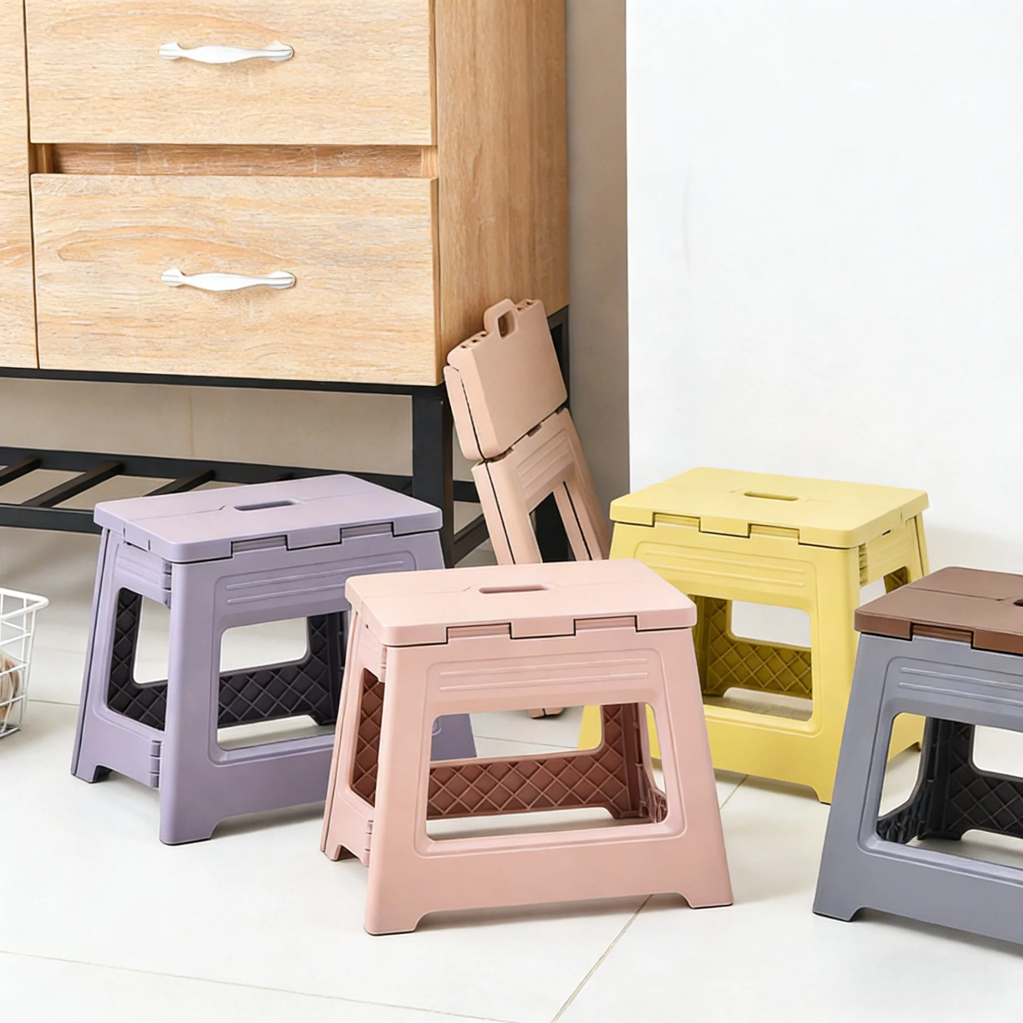 Klappbarer Tritthocker, Leichter Kunststoff-Tritthocker, Faltbare Tritthocker, Rutschfeste Klapphocker für Küche, Bad, Schlafzimmer