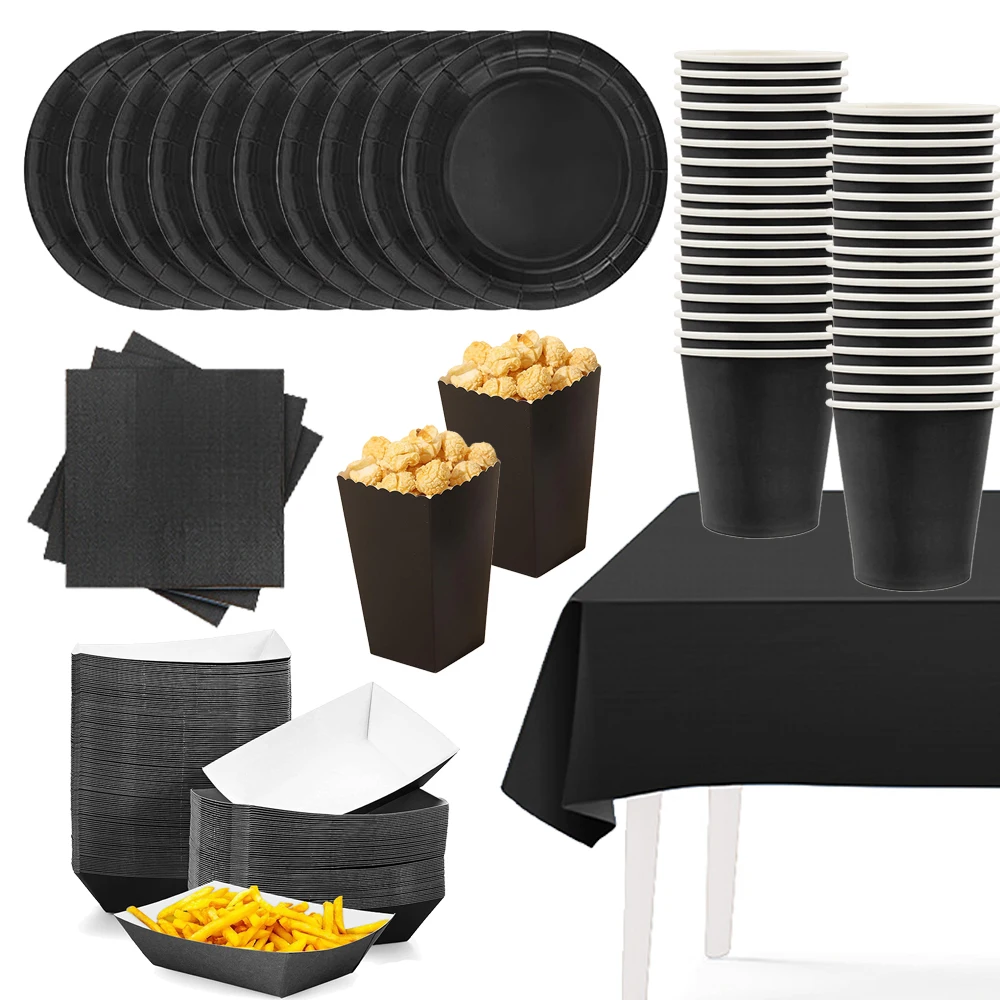 Einweggeschirr mit festem schwarzem Thema, Geburtstagsfeier, Hochzeit, Geschirrzubehör, schwarze Papierservietten, Tassen, Teller, Tischdecke Image