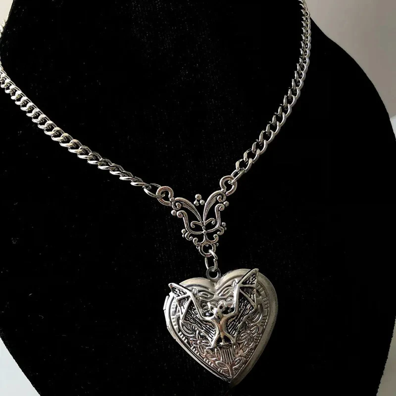 Gothic Fledermaus Medaillon Halskette, Gothic Schmuck, Gothic Halskette, Fledermäuse, Halloween Vampir Party Schmuck, passend für Fledermaus Liebhaber Geschenk
