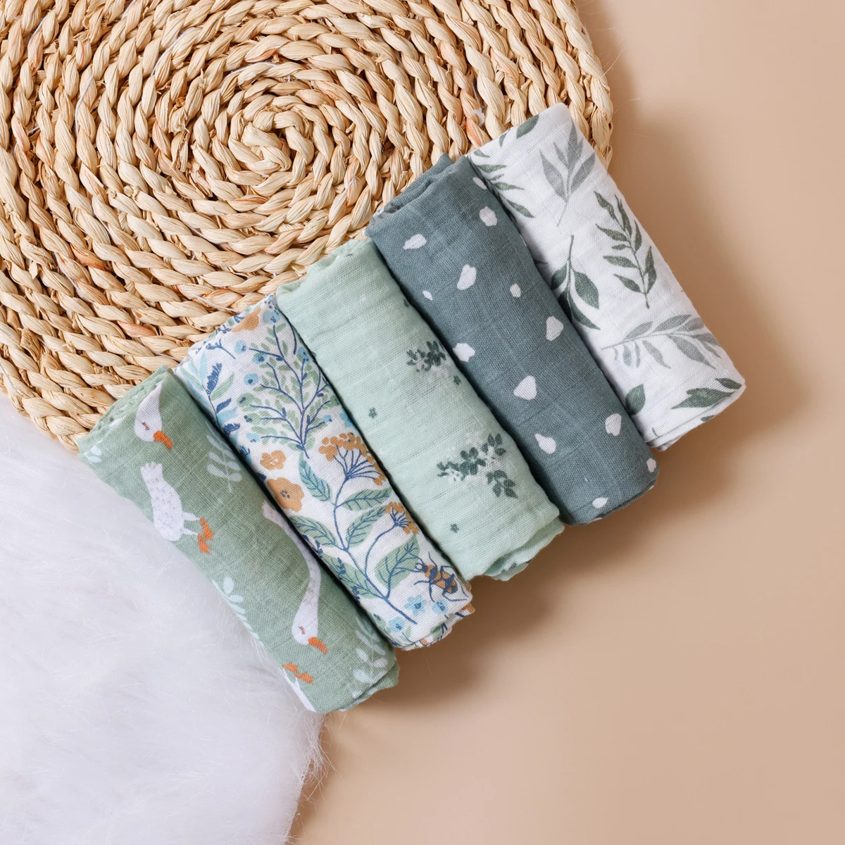 Kangobaby # Mein weiches Leben # Neues 5-teiliges Set, multifunktionales Baby-Musselin-Lätzchen, Neugeborenen-Decke, atmungsaktiver Kinderschal, 60 x 60 cm Image