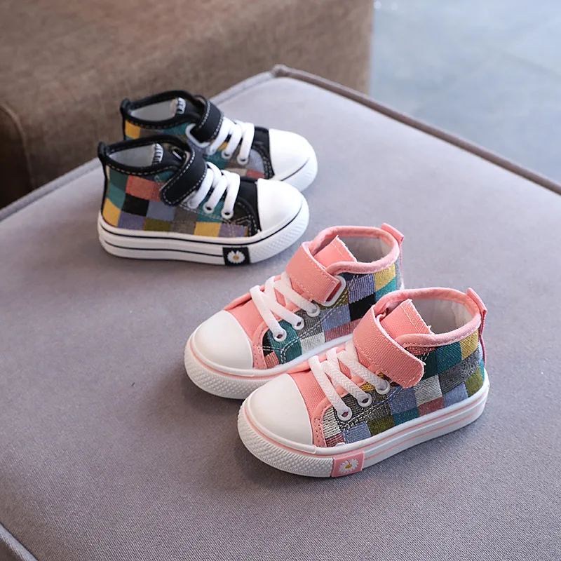Kinder-Leinwandschuhe für Jungen und Mädchen, modische Kinder-Freizeit-Turnschuhe, atmungsaktiv, kariert, klassische Mädchen-High-Top-Gitter-Turnschuhe Image