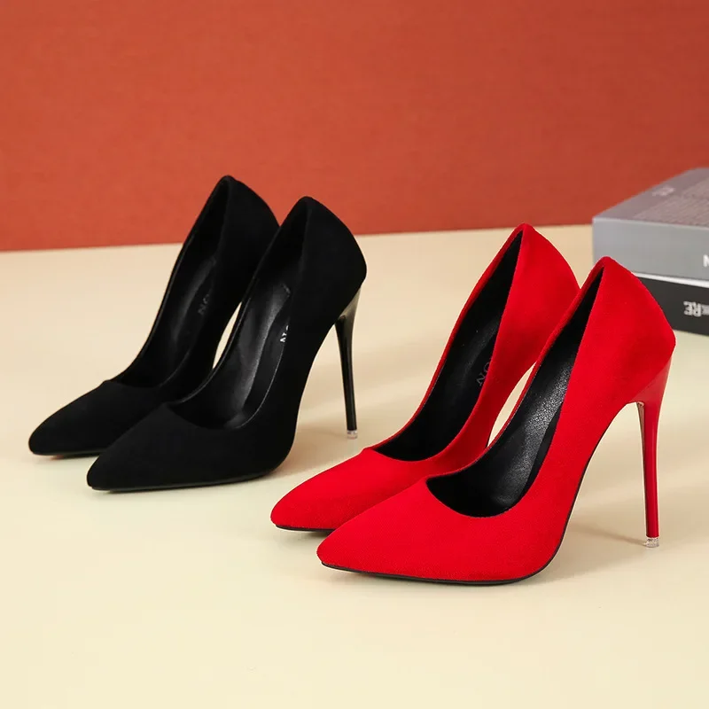 Große Größe 35-45 Damenschuhe prägnante Herde High Heels Frauen Pumps spitzen Zehen klassische rot grau Damen Hochzeits schuhe Büro
