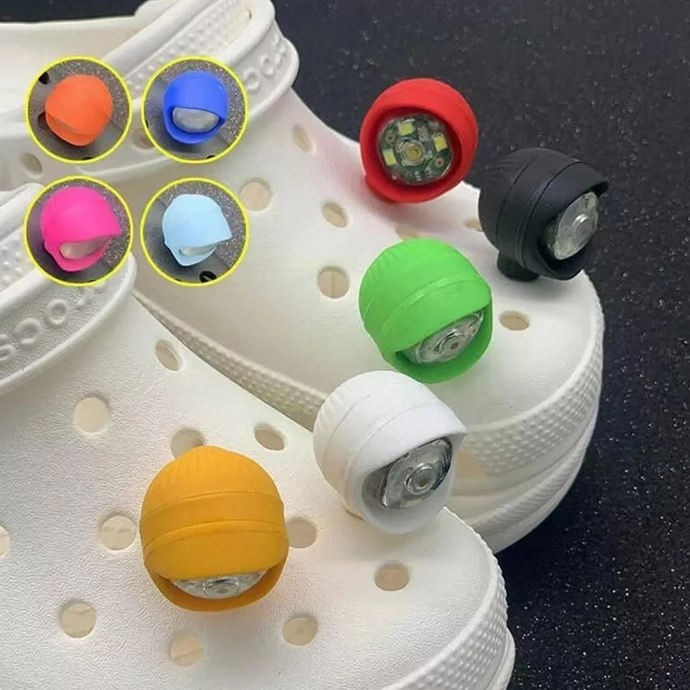 2 Stück Schuhlichter, wasserdichte Schuhanhänger, Zubehör für Crocs-Schuhe, 3 Lichtmodi für Camping, Hundespaziergang, als Geschenk für Erwachsene und Kinder