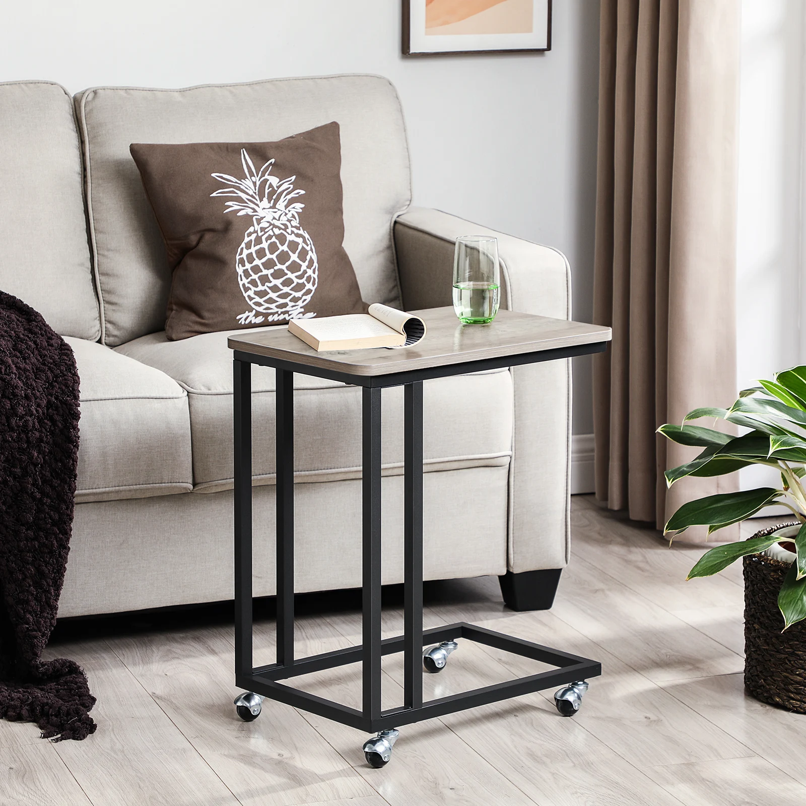 VASAGLE Beistelltisch, Sofatisch mit Rollen,C-Form, mobiler Kaffeetisch, für Kaffee und Laptop, Industrie-Design, greige-schwarz