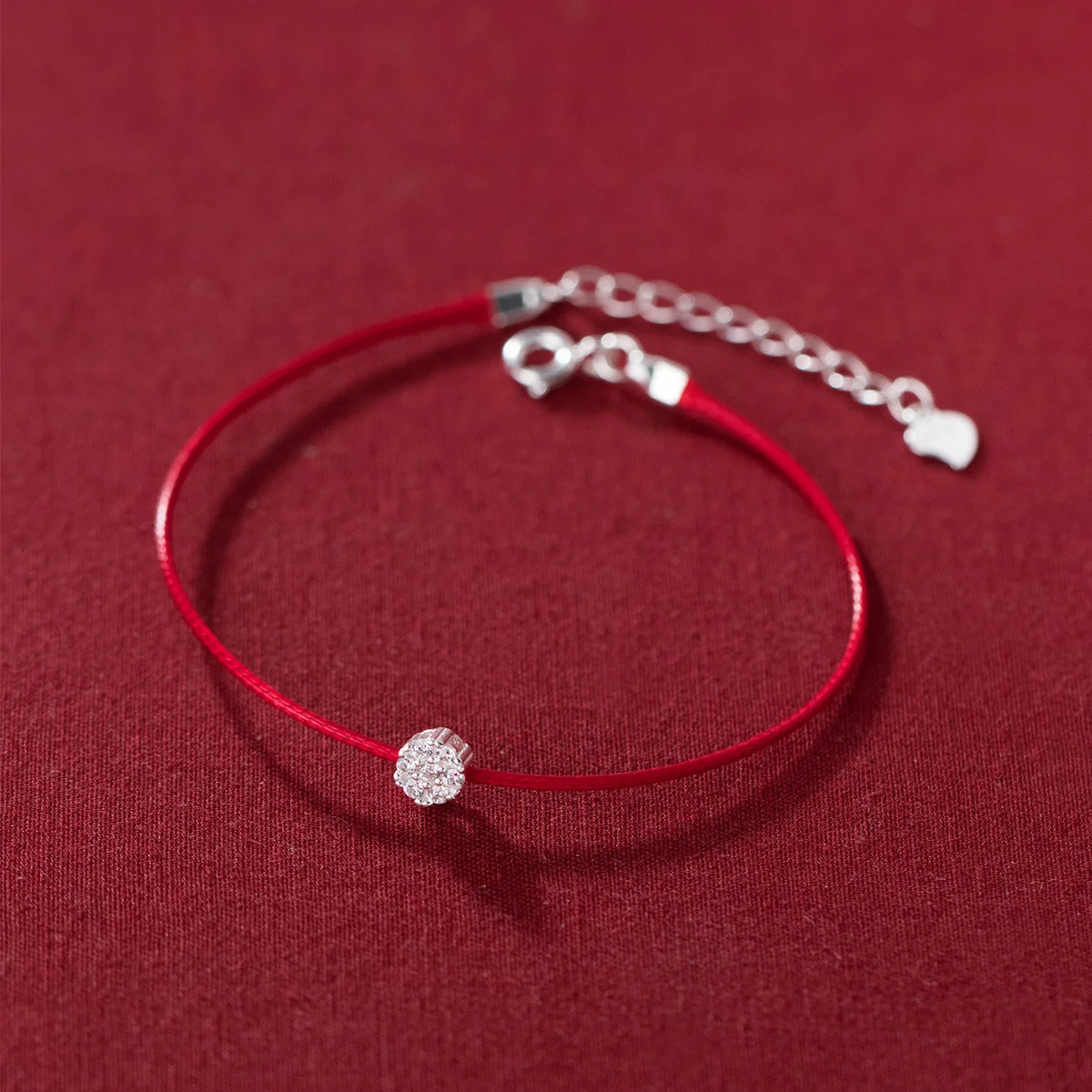La Monada 16–19,5 cm 925er Sterlingsilber, glänzende Blume, rotes Seil, Armbänder, roter Faden, Schmuck, Armbänder für Frauen und Mädchen