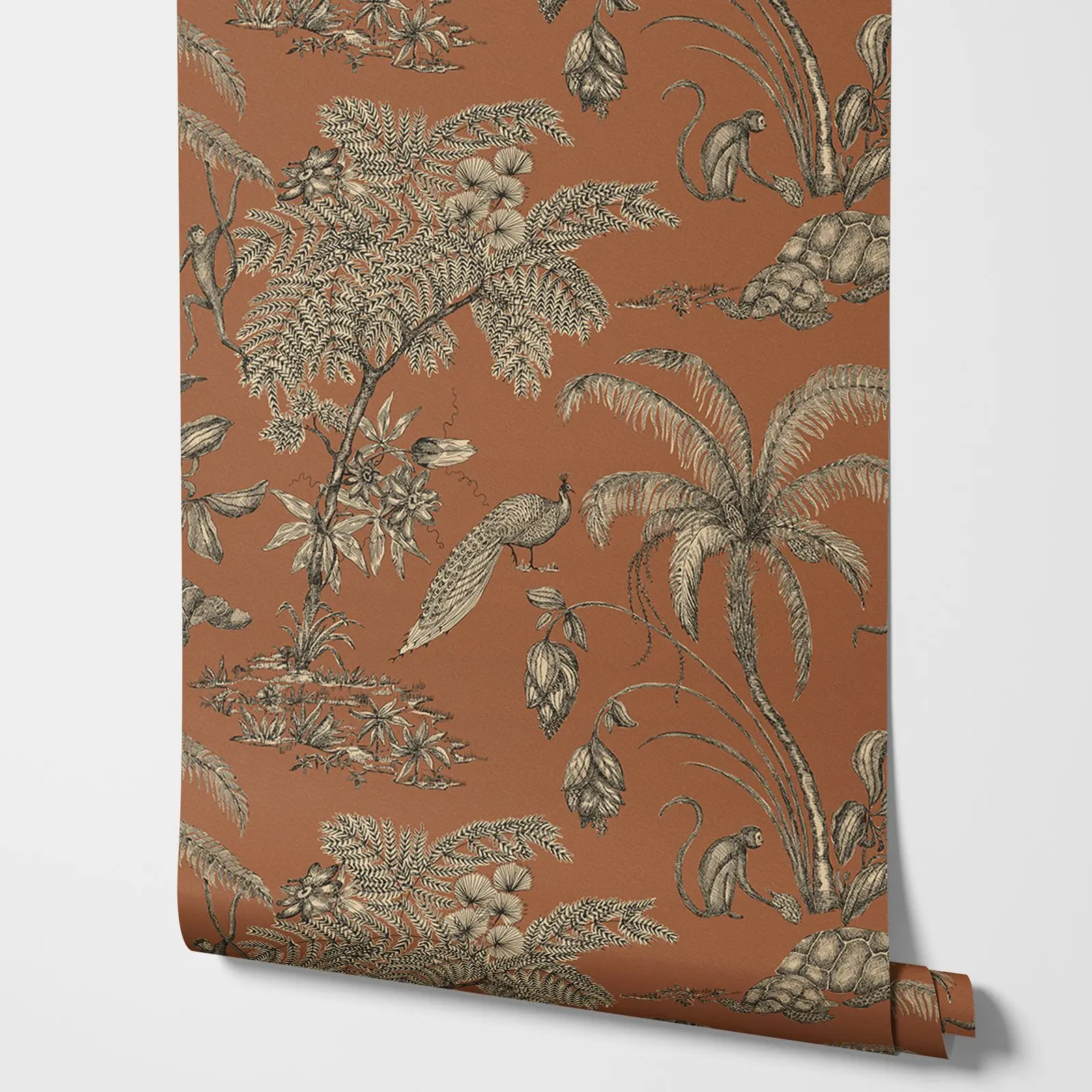 Toile de Jouy Tapete mit Affen, Peacoark und Palmen im Wald, Dschungeltier Tapete mit Terrakotta und Beige