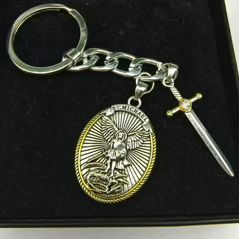 Vintage Kreuz Schlüsselanhänger Jesus Schild Ritter Kreuz Schwert Heiliger Engel Vintage Anhänger Hip Hop Punk Unisex Exquisiter Schmuck Schlüsselanhänger