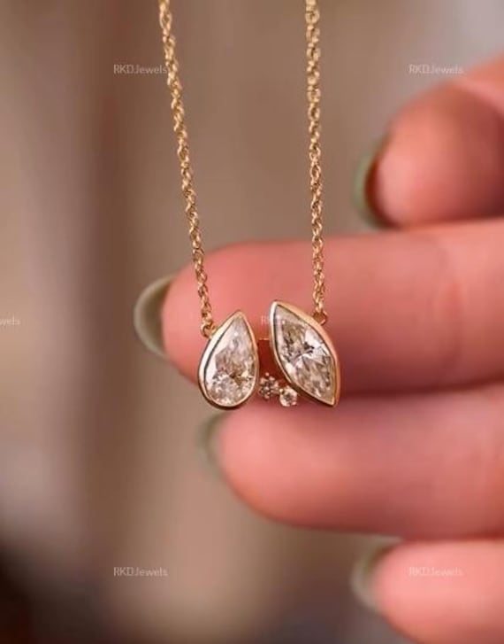 Collana con moissanite incastonata a castone, due pietre da 2,50 carati, taglio marquise e a pera, in oro giallo 14 carati, collana con diamanti a gra