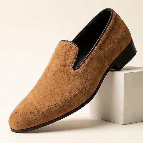 Elegante Herren-Slipper aus Wildleder mit spitzer Zehenpartie und niedrigem Absatz – smarte und bequeme Freizeitschuhe für Herren, ideal für Büro, Abendveranstaltungen, Bankette und formelle Anlässe. Image