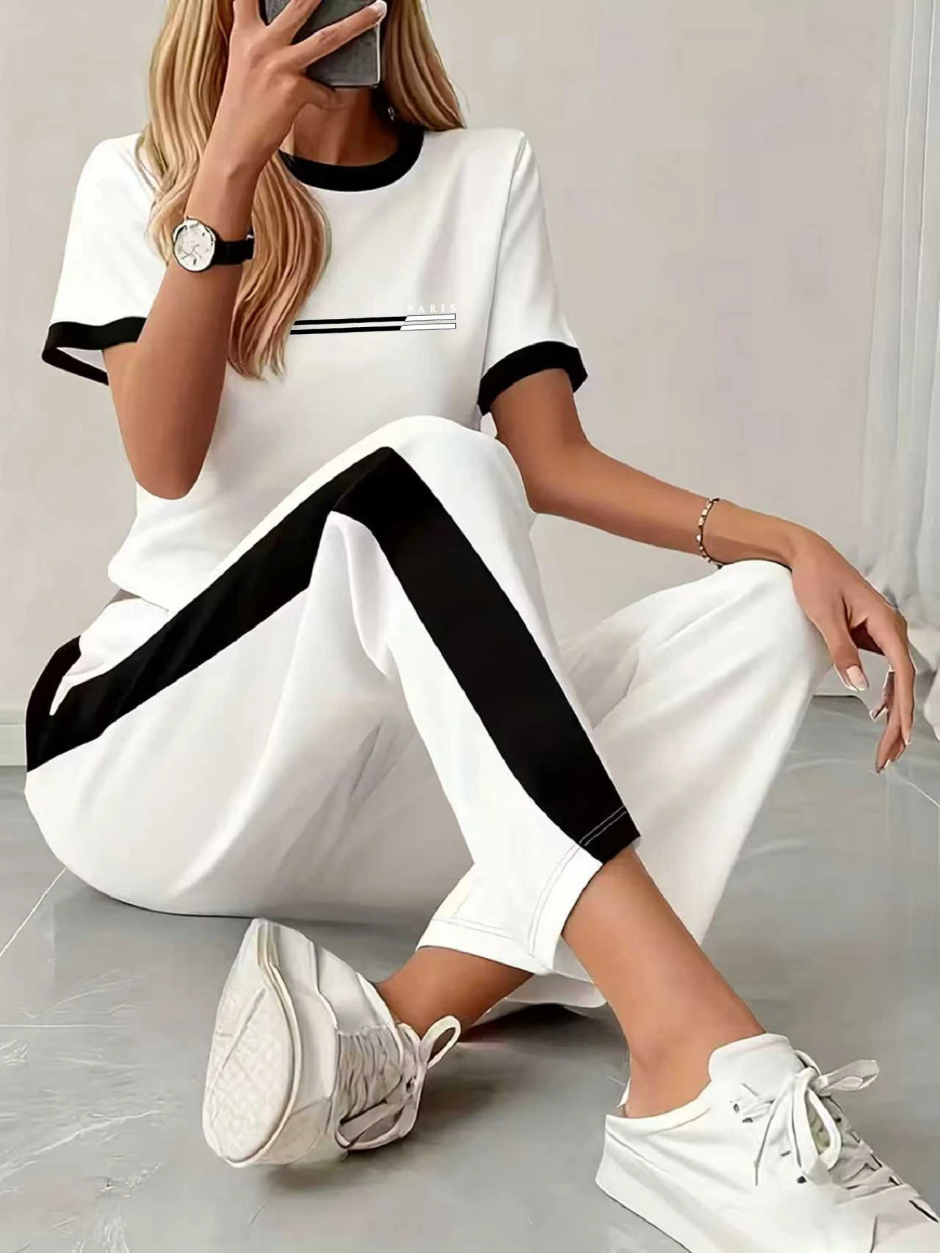 Completo Sportivo Casual Primaverile ed Estivo per Donna con Bordi a Contrasto, T-Shirt a Maniche Corte Slim Fit + Pantaloni Larghi a Gamba Larga, Set Due Pezzi