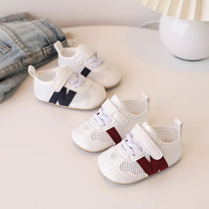 Sommer-Babyschuhe mit weichen Sohlen und rutschfesten Lernschuhen, atmungsaktive Mesh-Schuhe für männliche und weibliche Babys im Alter von 0–12 Monaten Image