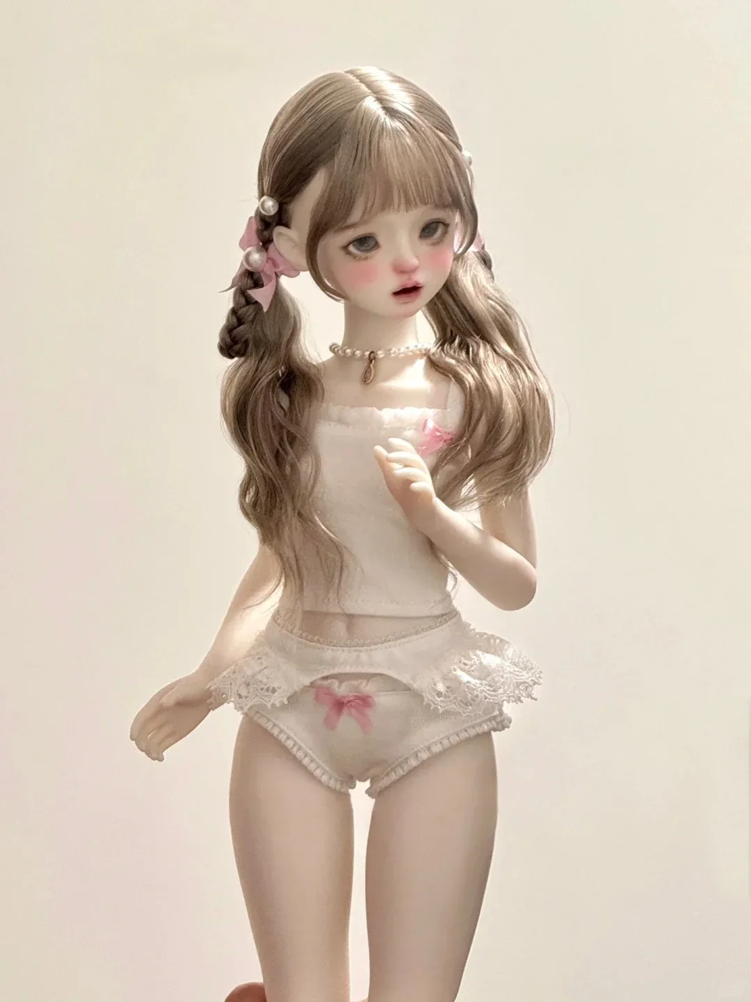 Neue SD BJD Puppe 1/4 Mädchen Kala Mädchen-Spielzeug Geburtstagsgeschenk Puppen im Angebot handgefertigte Puppen auf Lager mit Make-up