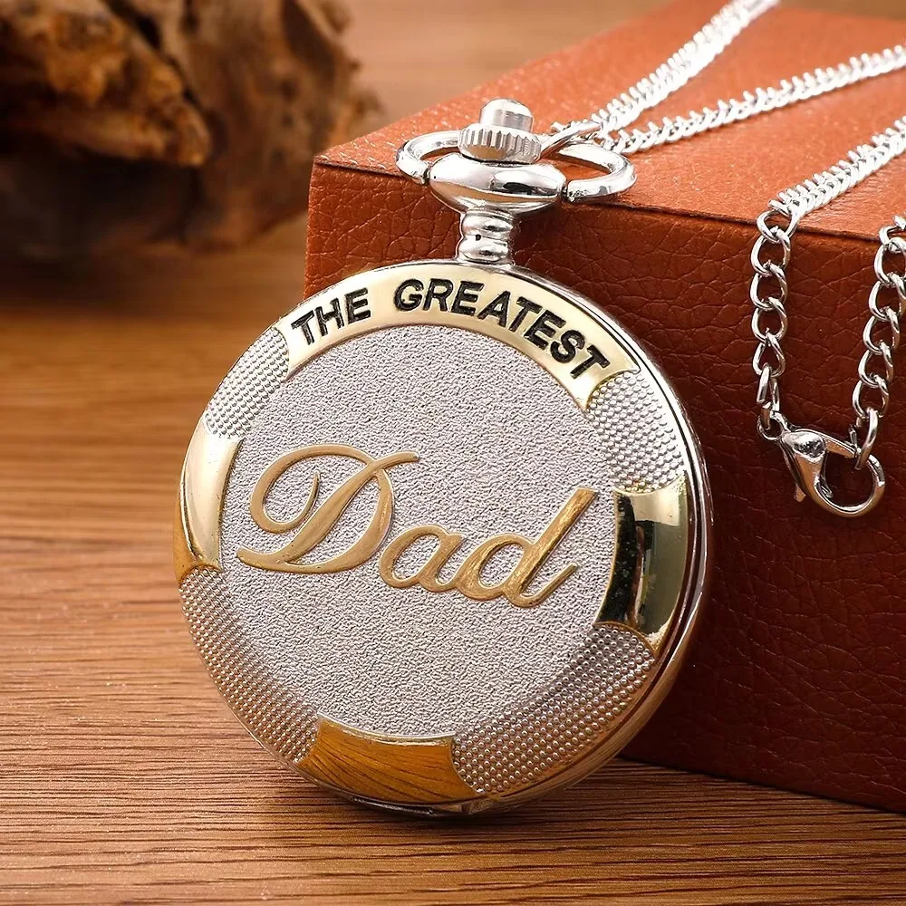 Exquisite „The GREAST DAD“ Quarz-Taschenuhr in Silbergold, bestes Vatertags-Geburtstagsgeschenk für Papa, nostalgische Uhr Image