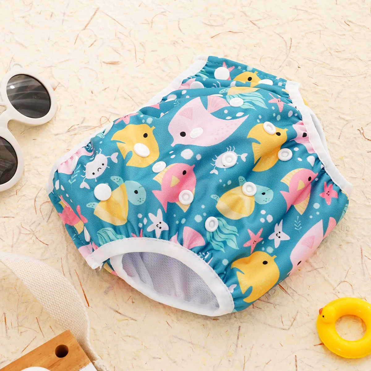 HappyFlute Neue Muster, 1 Stück, Sommer, wasserdicht, verstellbar und wiederverwendbar, Schwimmwindelüberzug, waschbare Windel, passend für Babys von 3–15 kg Image