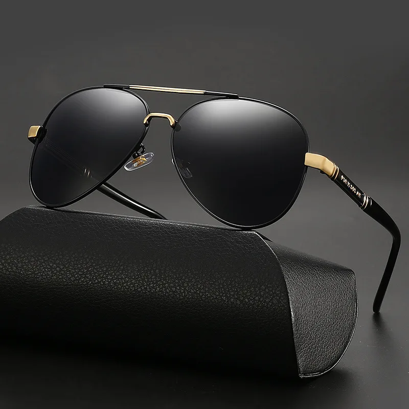 Klassische Big Pilot Sonnenbrille für Herren und Damen Luxuriöse Metall-Sonnenbrille in Schwarz Modische Fliegerbrille für Autofahrer und Urlaub UV400-Schutz Image
