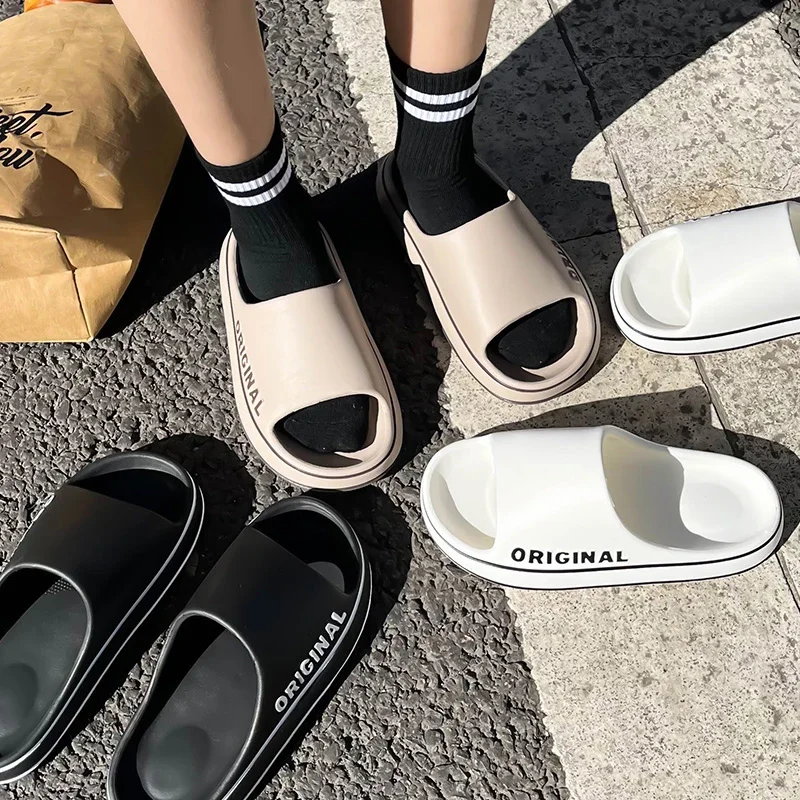 Feslishoet Damen-Badeschlappen mit Schriftzug, einfarbig, Herren-Slipper mit dicker Sohle, rutschfeste Indoor-Badezimmer-Schuhe, Sommer-Paar-Sandalen