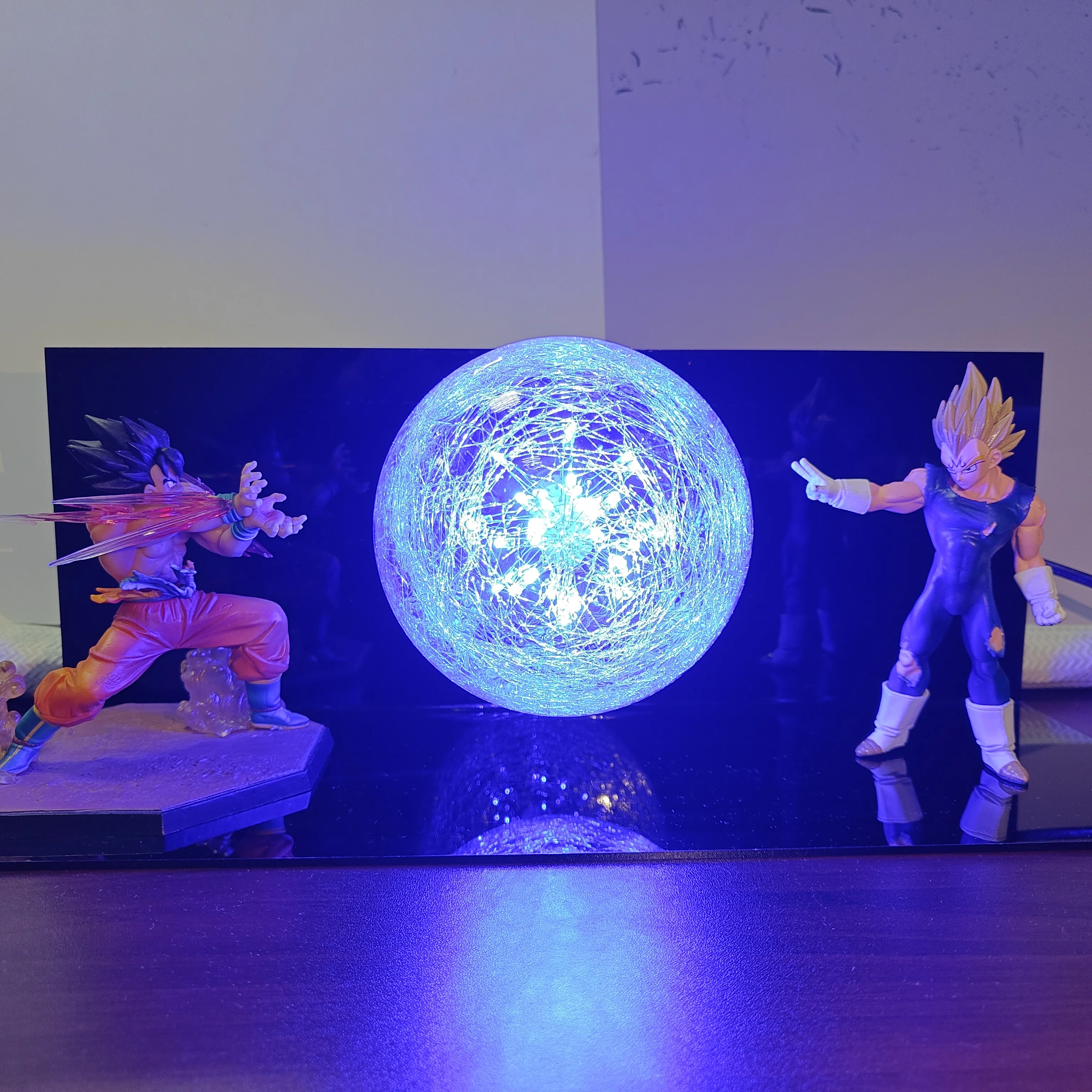 Lampada LED Fai-da-Te Dragon Ball Z con Personaggi Son Goku VS Majin Vegeta, Giocattoli Action Figure, Luce Notturna Dragon Ball, Modellini da Collezione