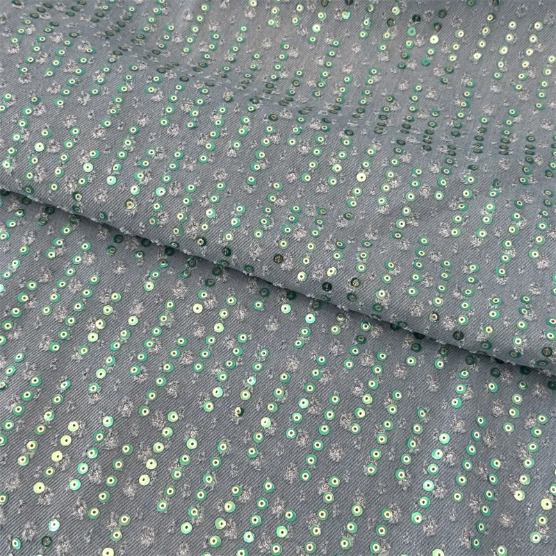 Tessuto denim ricamato con paillettes lavato Cappotto Abito Abbigliamento Tessuti di cotone poliestere Panno per materiale da cucito fai da te