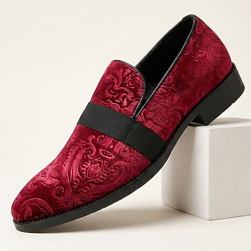 Rote Samt-Loafer mit Paisleymuster für Herren – luxuriöse und stilbewusste Schuhe für Hochzeiten, Bankette, Partys, Abschlussbälle und Abendveranstaltungen. Image