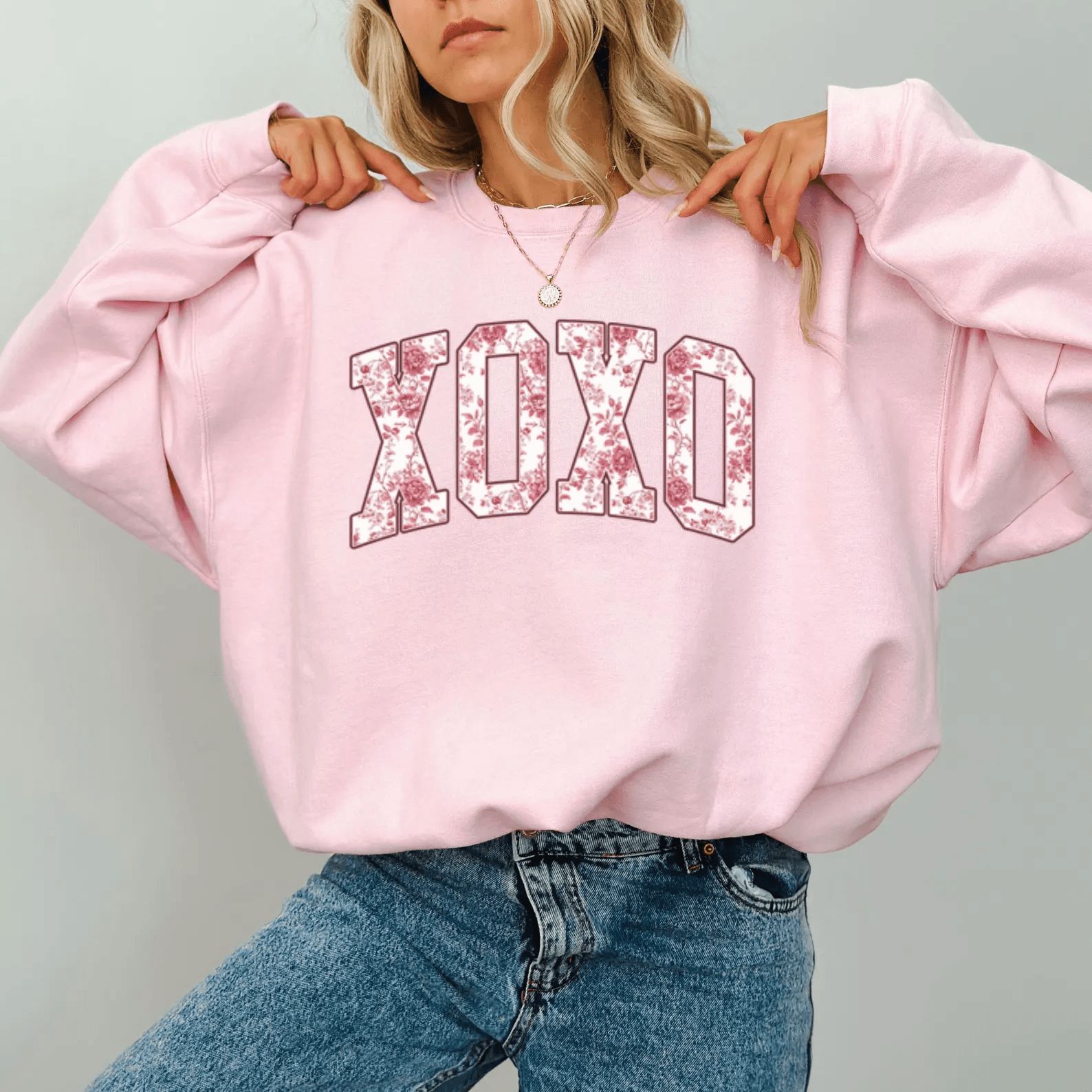 XOXO Valentines Sweatshirt Retro Bow Coquette Toile Crewneck blue s sweatshirt
