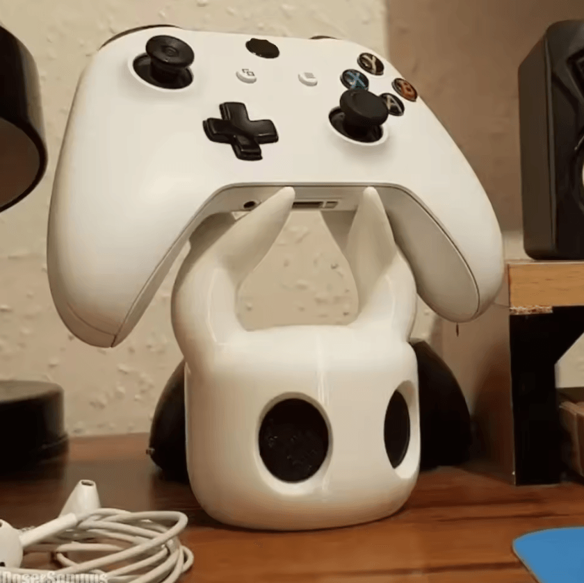 Universal Gaming Controller Stand Multi Platform PS5 PS4 Xbox Storage Rack white